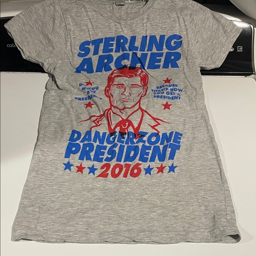 Gray Graphic T-Shirt with Blue and Red Print